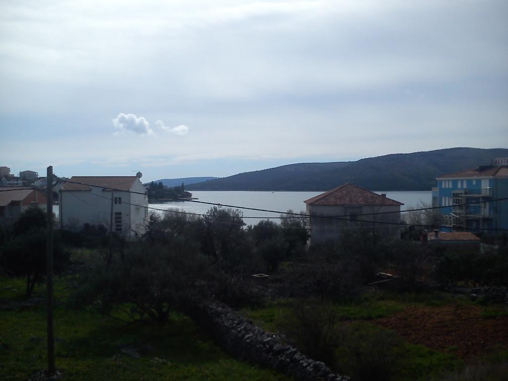 Apartments Gordana Trogir Exterior photo